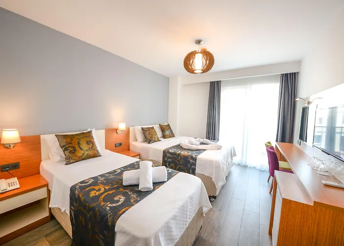 Kasmahal Szálloda 2*