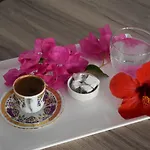 Kasmahal 2*